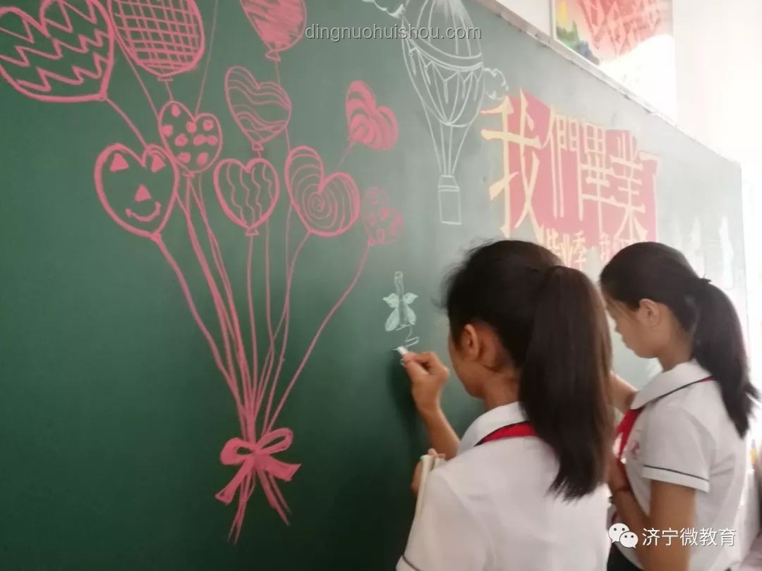 高三班主任的泪滴：送别第一届学生的不舍与成长